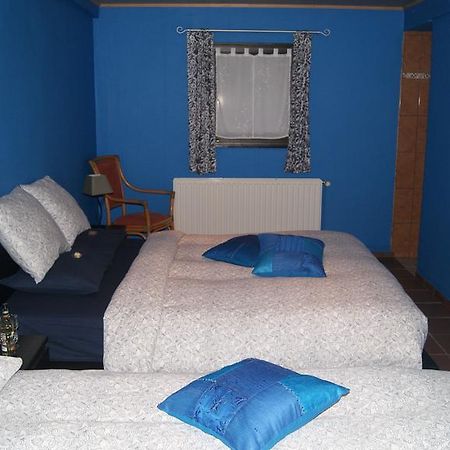 Fleurs-Sauvages Bed & Breakfast Hebronval Стая снимка