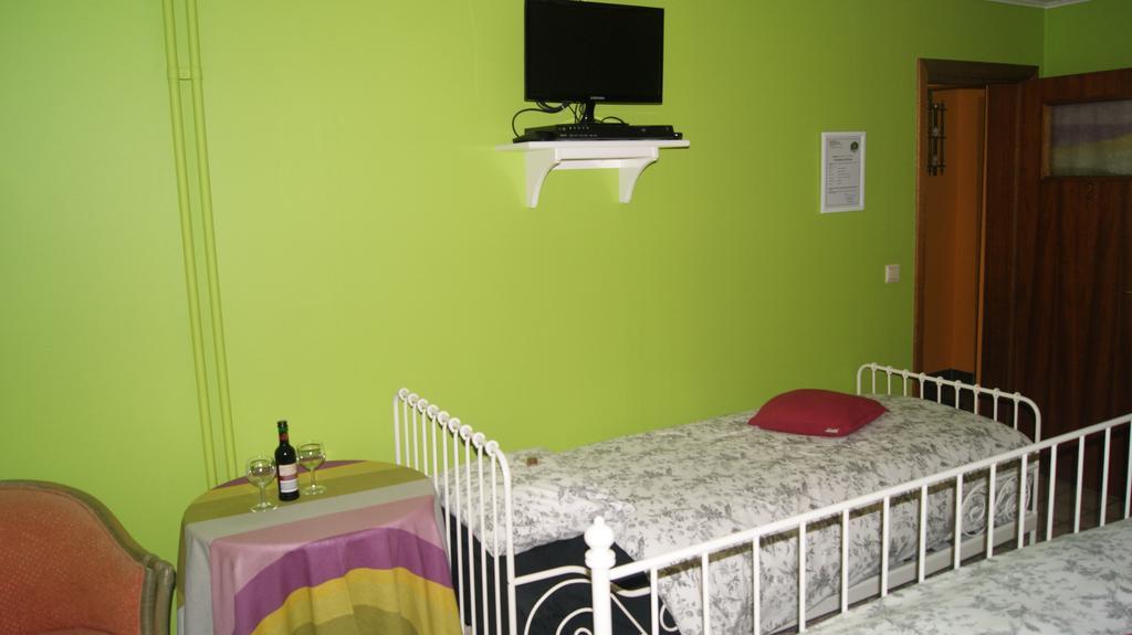 Fleurs-Sauvages Bed & Breakfast Hebronval Стая снимка